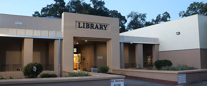 Lakes Region Library in Inverness Florida