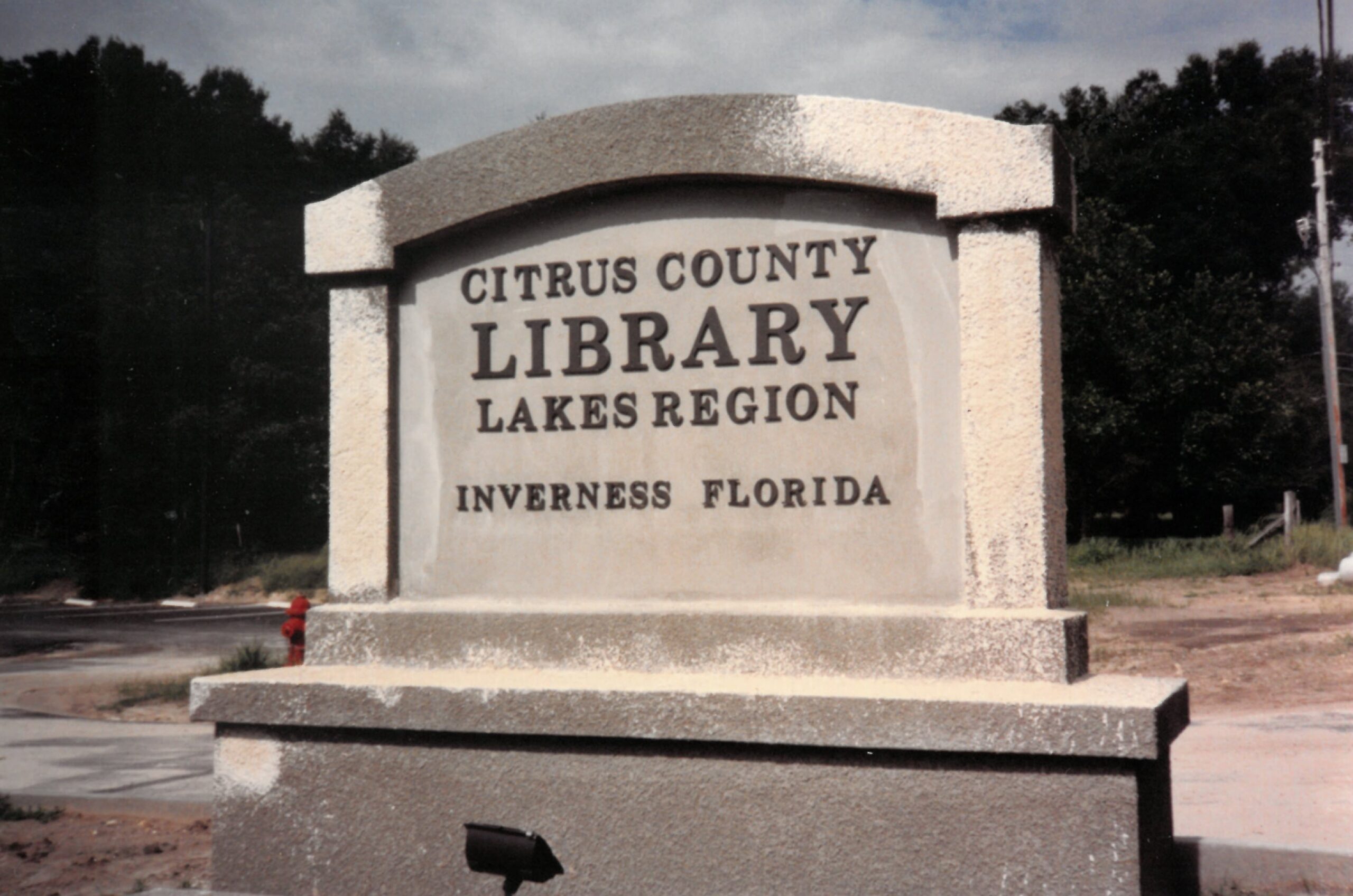 Lakes Region Library Entry Sign Construction in August 1987